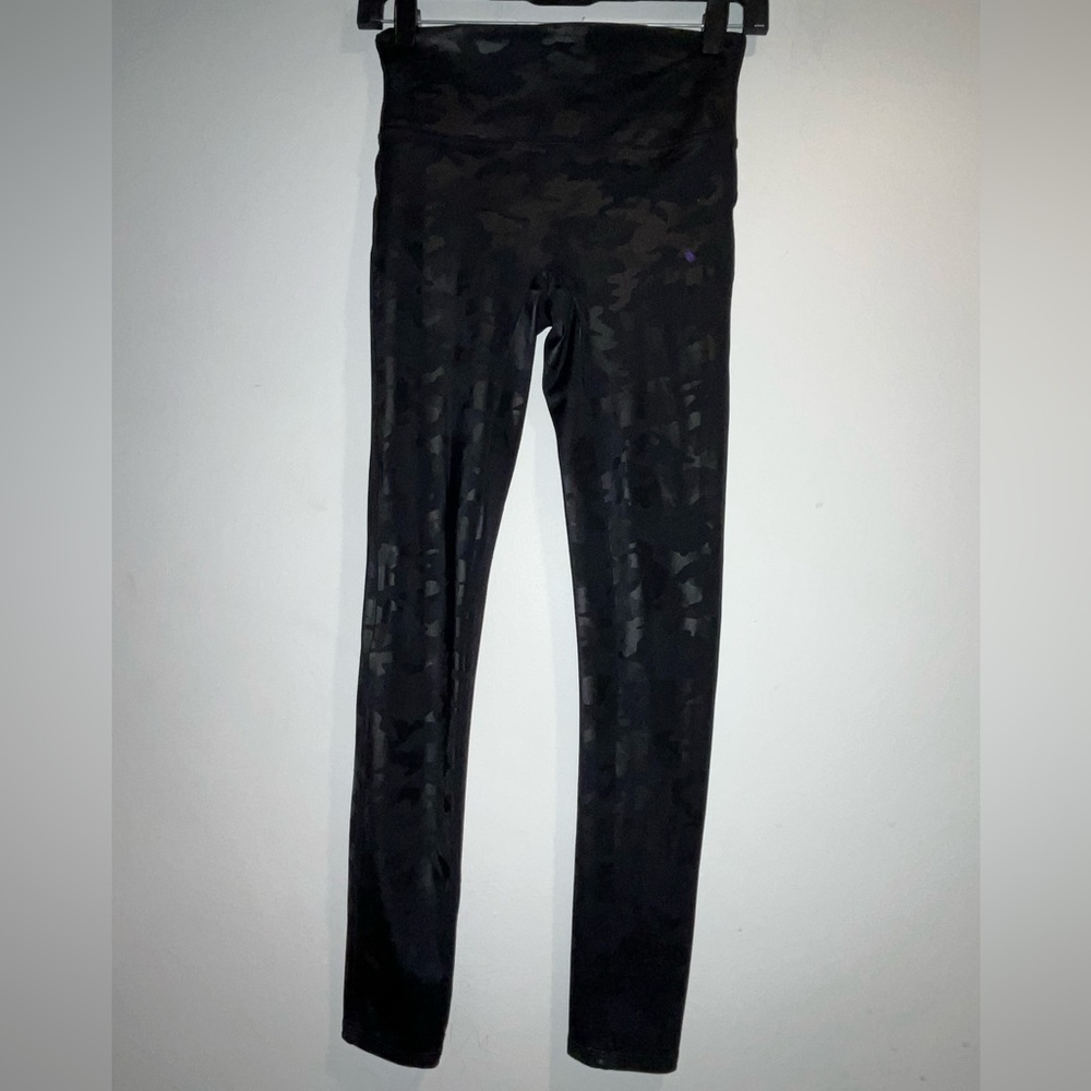SPANX Black camo leggings